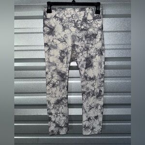 Women’s Lululemon Wunder Under Crop (Hi-Rise) Size 6 Dual Shibori Antique White